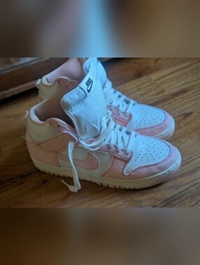 “Nike Dunk High 1985 Arctic Orange Denim Raw Edge” Size 11